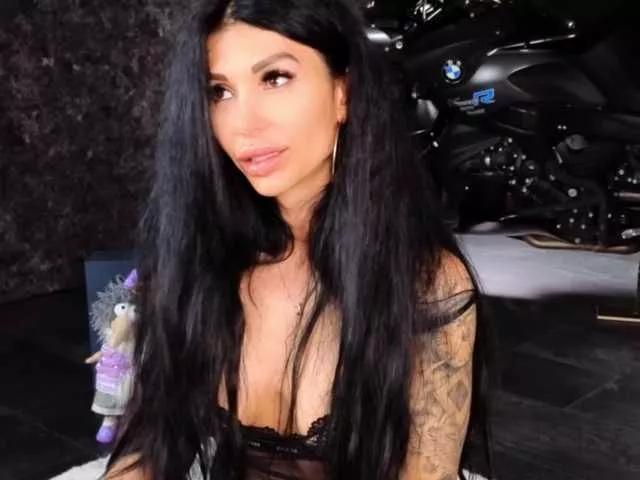 Offline -BABAYAGA- on BongaCams