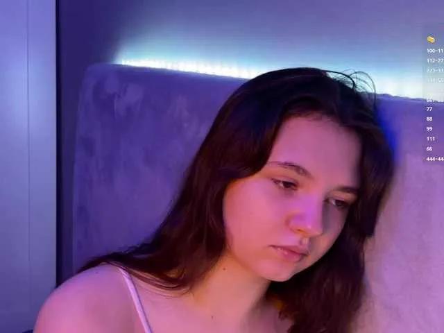 -FoxAlisa- — Special treatment, attention, and compliments. I love generous and sincere people. and I'm also melting from delicious rolls