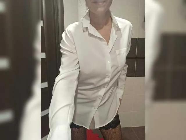 Offline -HOTSTUFF- on BongaCams