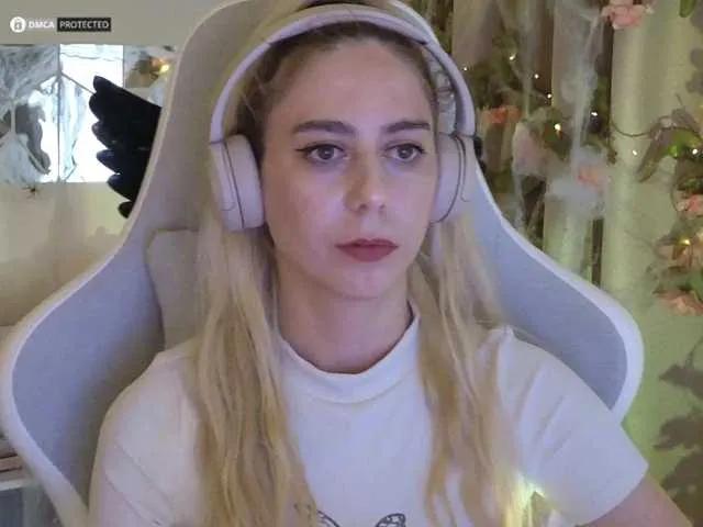 -Light-Fury- on BongaCams