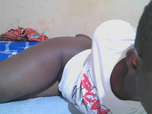 Offline african-pussy1 on BongaCams