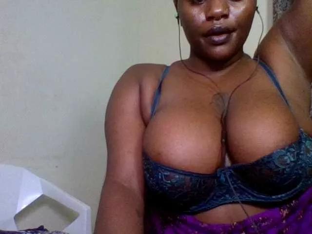 Offline AfroBooty on BongaCams