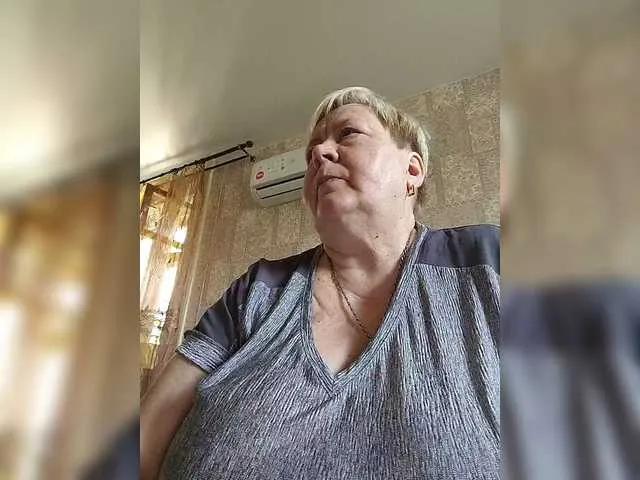 Offline Alena61 on BongaCams