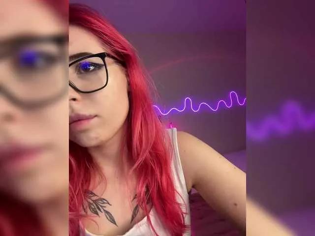 Offline Alismoon66 on BongaCams