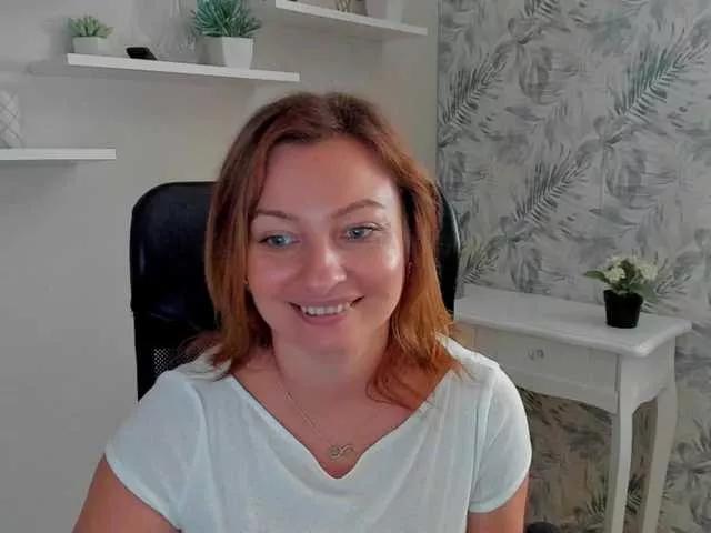 Offline angelaLove13 on BongaCams