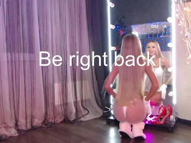 Offline AngelaLovely on BongaCams