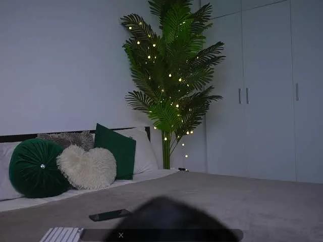 Offline Antoniagold on BongaCams