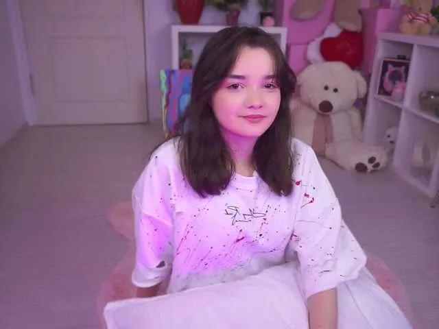 Offline AryaStarky on BongaCams