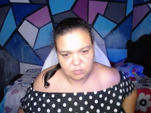 Offline beautifulchubbyqueen on BongaCams