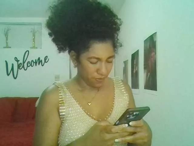 Bellacrespa on BongaCams 