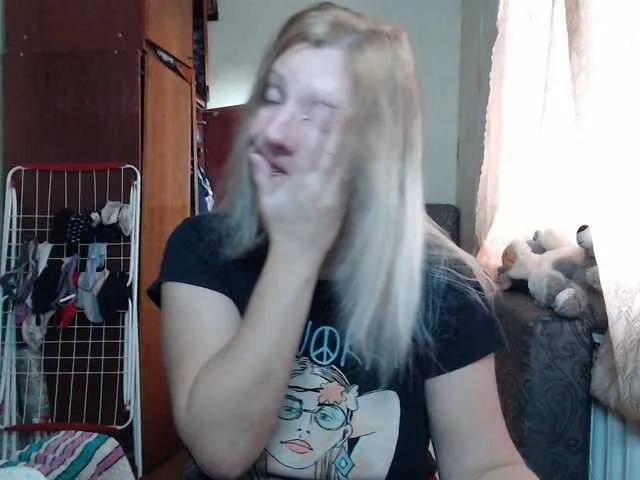 Freechat BustyBlondy on BongaCams