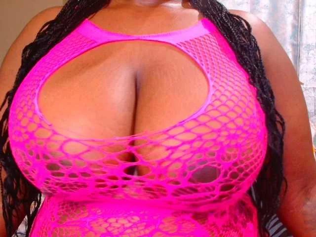 Offline BUSTYDIAMOND on BongaCams