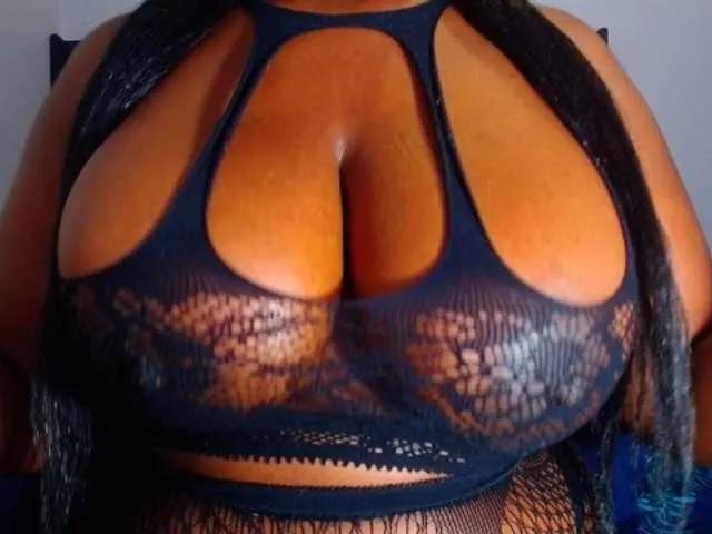 Offline BUSTYDIAMOND on BongaCams