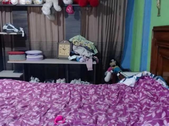 Freechat Charlizetheron1 on BongaCams