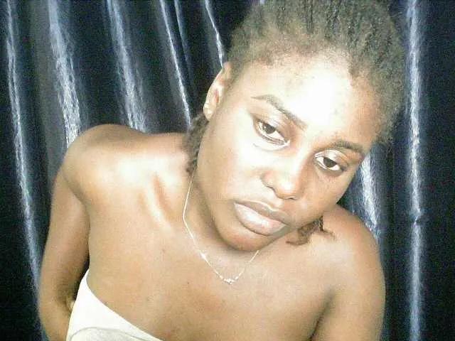 Chocoslut22 — Freechat on BongaCams