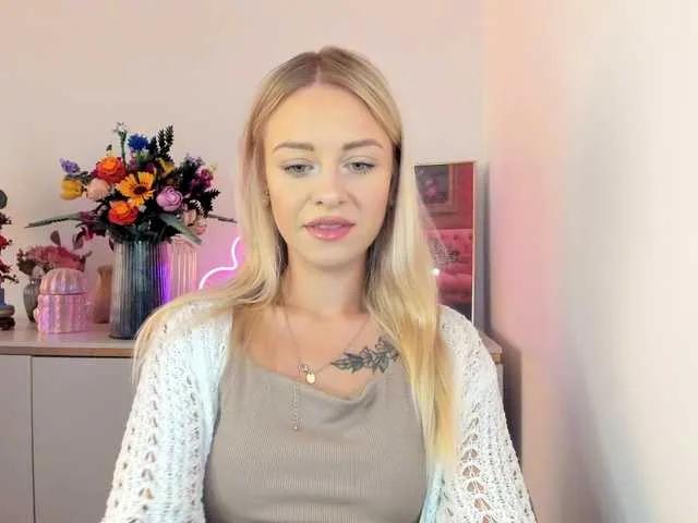 Offline CindyGlam on BongaCams