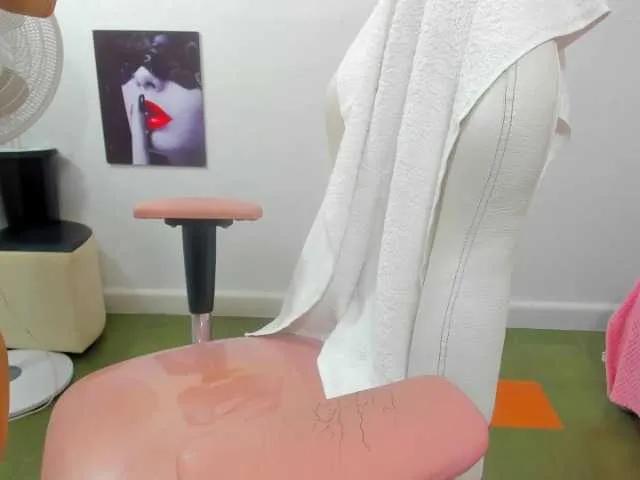 Offline Cristal-rose on BongaCams