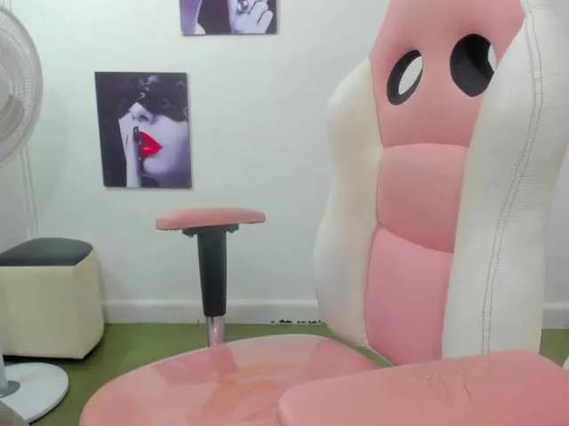 Offline Cristal-rose on BongaCams