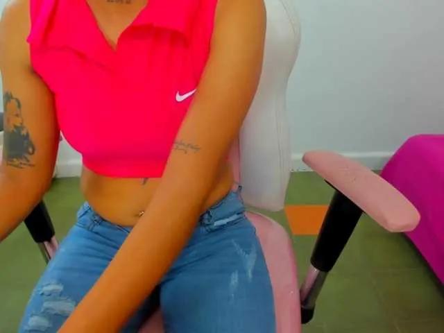 Offline Cristal-rose on BongaCams