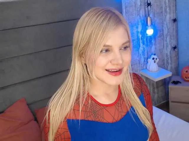 Offline CrystalWoods94 on BongaCams