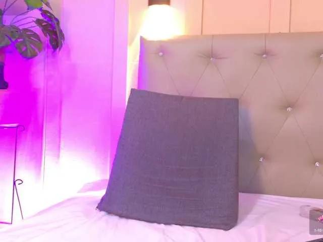 Offline daiisy-kiss on BongaCams