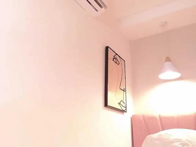 Offline Daneshka-Heart on BongaCams