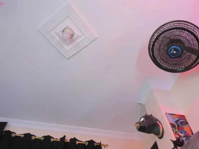 Offline Danielasexya on BongaCams