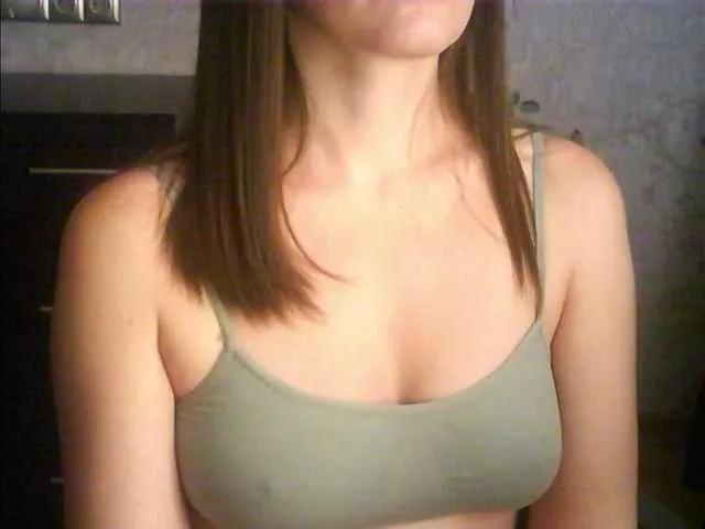 Offline droplet83 on BongaCams