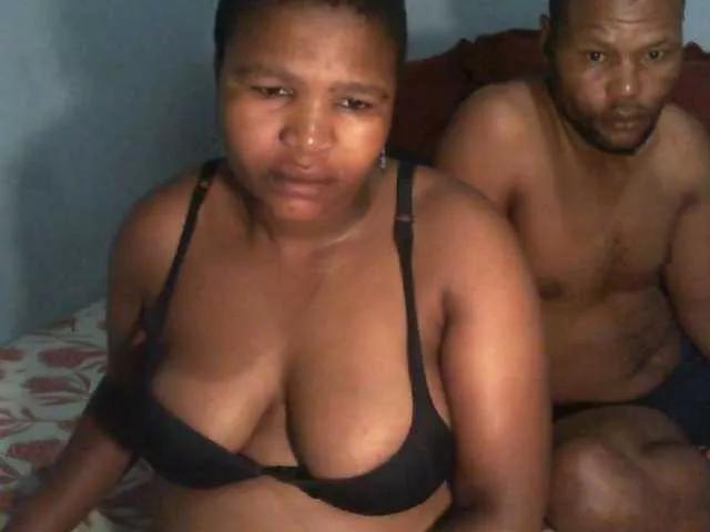 Offline Ebonysmile on BongaCams