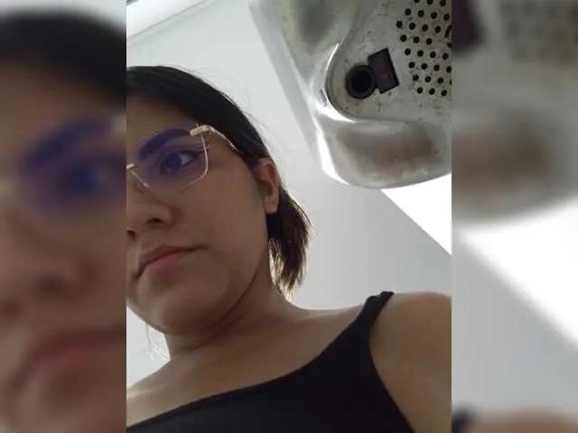 Offline ElizHarper on BongaCams