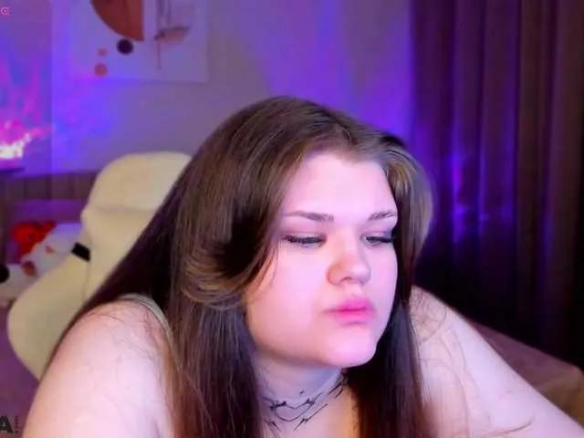 Offline elle-one on BongaCams