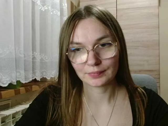 BongaCams Ellyxcute is Freechat Ellyxcute — I'm young, sweet and innocent on the outside, wild, open-minded and passionate on the inside. I'm like a box of chocolates: you know what's inside the box, but you don't know what flavours you'll find inside the chocolate candy. See me in free chat,...