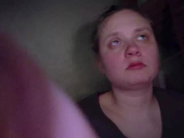 Offline esterjohns on BongaCams