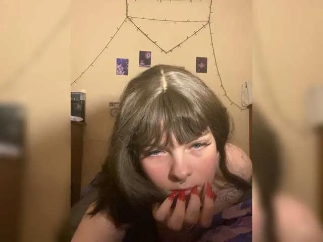 Offline EstherClark on BongaCams