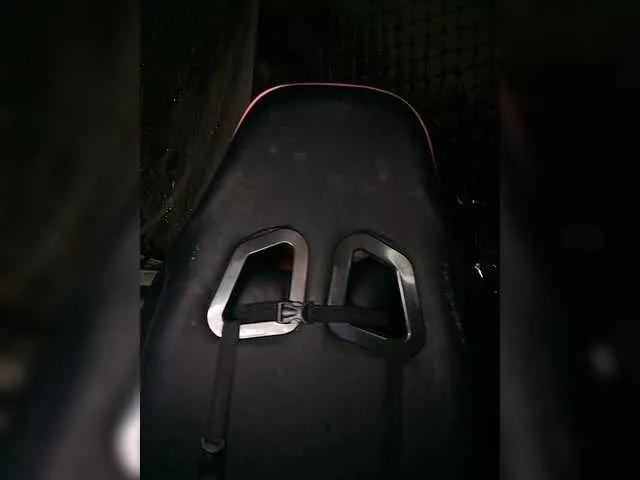 Offline Freya-Milf on BongaCams