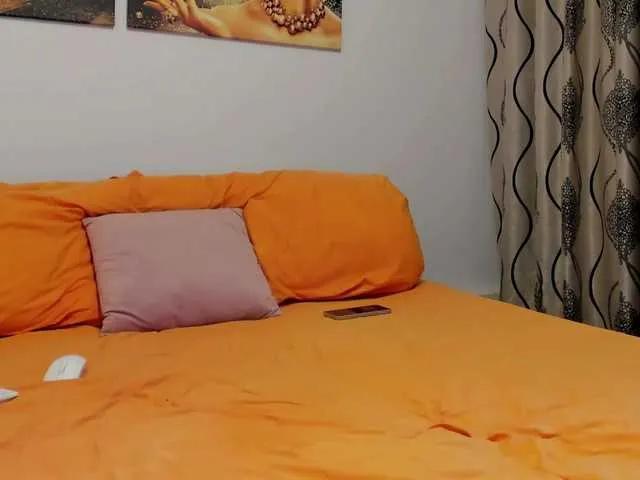 Offline Glamouros on BongaCams