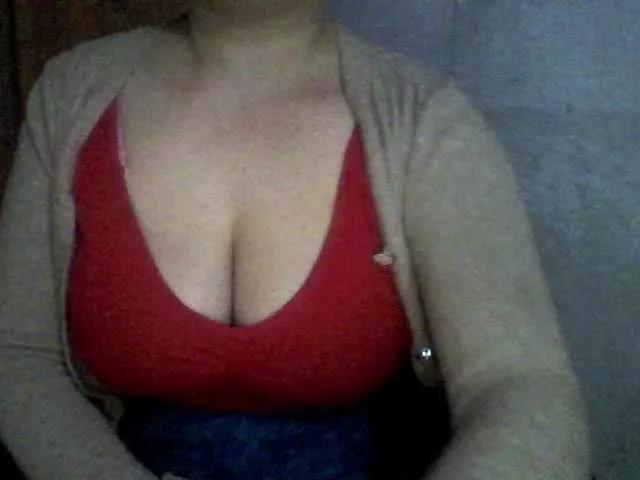 indiagirl50 on BongaCams 