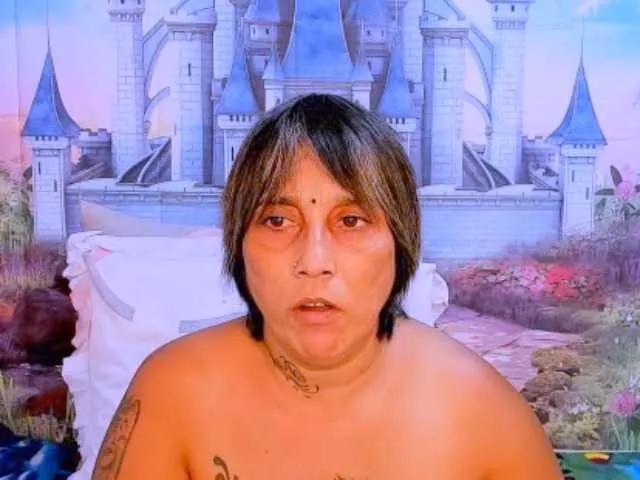 Freechat indianroxy on BongaCams