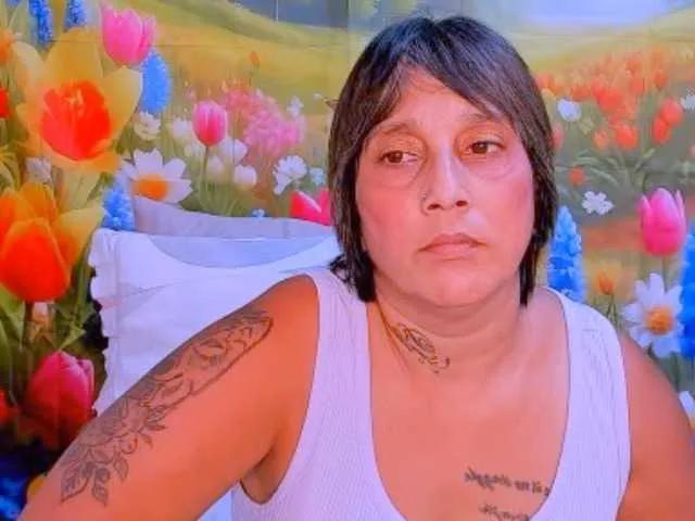 Freechat indianroxy on BongaCams