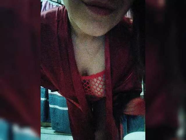 Offline IrinaWhite94 on BongaCams