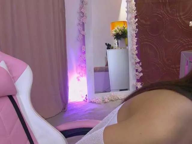 Offline IrisMonn on BongaCams