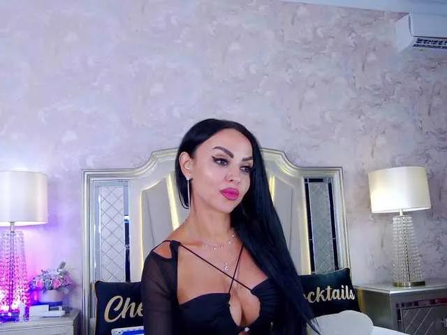 Offline Issadorra on BongaCams