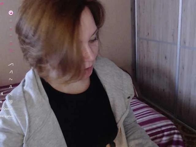 Offline Julia99 on BongaCams