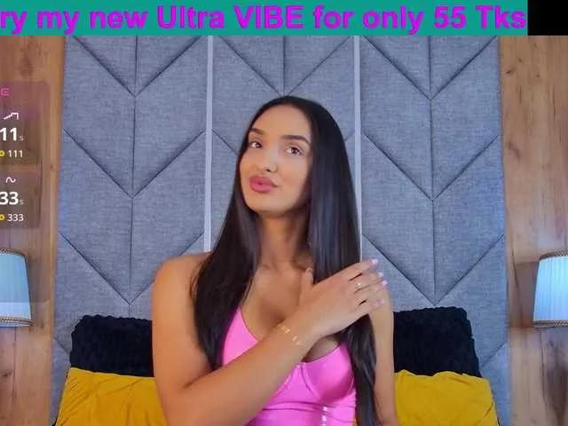 Offline Kimberlymav on BongaCams