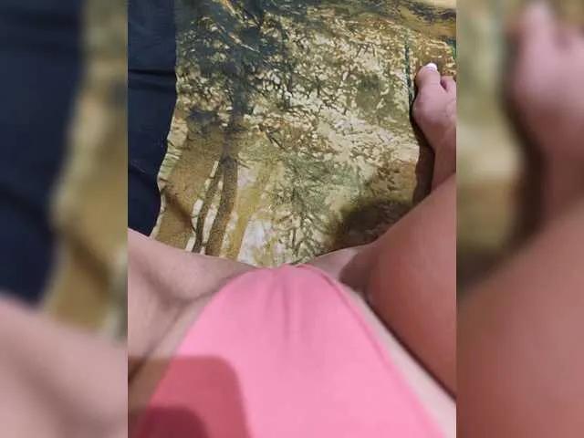 Offline Kiskis-s on BongaCams