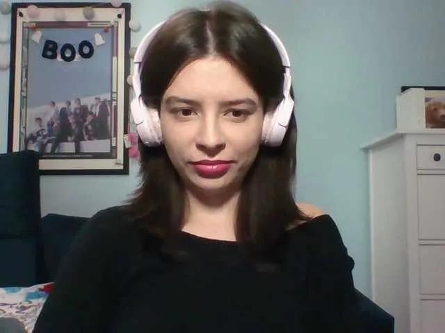 Offline Larice on BongaCams