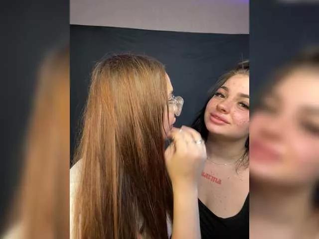 Offline LisaAndDenis on BongaCams