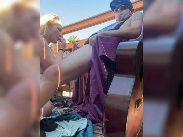 Offline Lkangelach on BongaCams