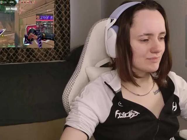 Offline LunaL0ve on BongaCams