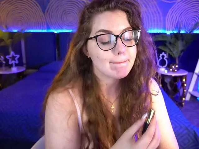 Offline LuxSopphia on BongaCams